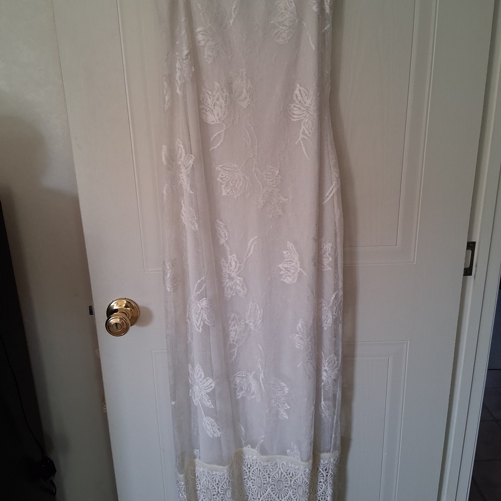 Sue Wong Ivory Floral Lace Maxi Dress
